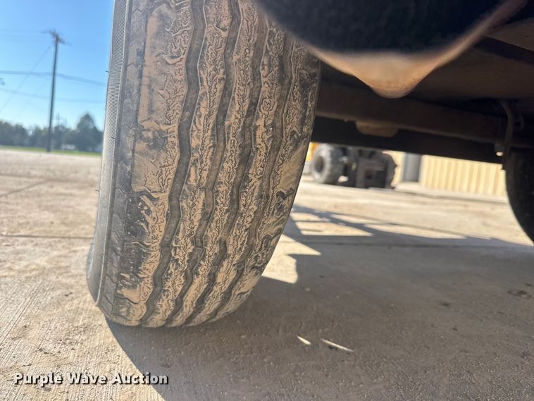 image for item EM8435 Sullair 185DPQJD air compressor