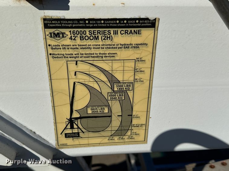 image for item EM8442 2007 Sterling L9500 Series flatbed truck