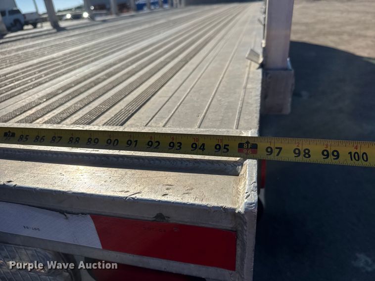 image for item EM8442 2007 Sterling L9500 Series flatbed truck