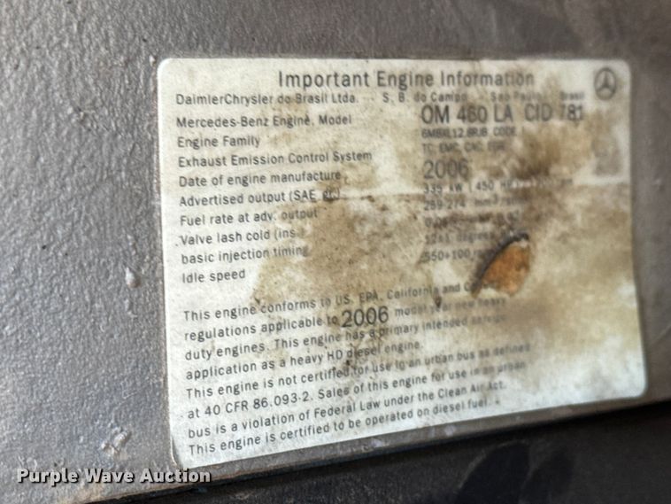 image for item EM8442 2007 Sterling L9500 Series flatbed truck