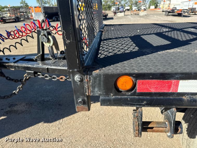 image for item EM8442 2007 Sterling L9500 Series flatbed truck