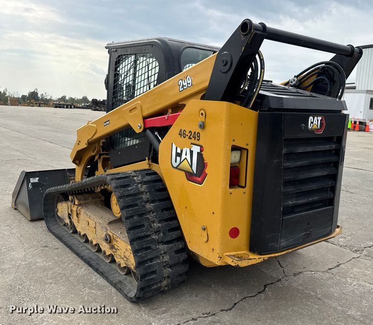 image for item EN0550 2021 Caterpillar 299D3 tracked skid steer loader