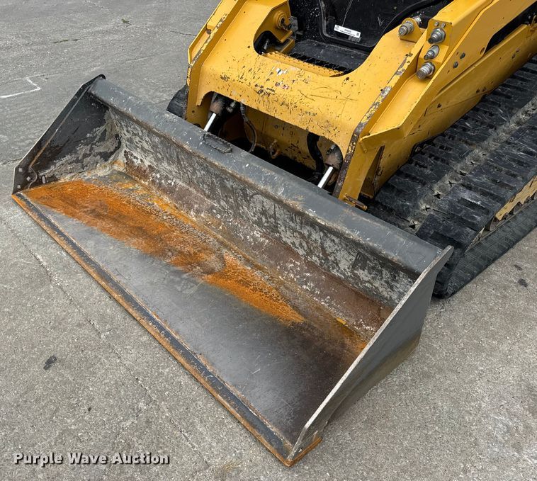 image for item EN0550 2021 Caterpillar 299D3 tracked skid steer loader