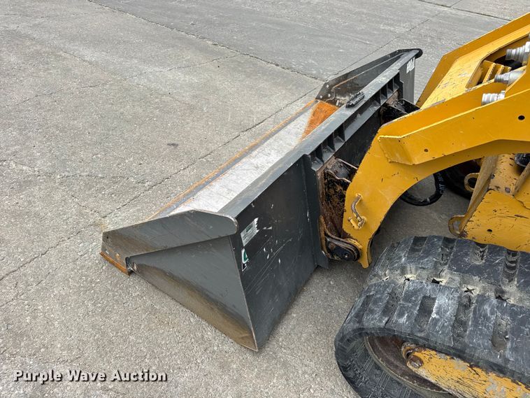 image for item EN0550 2021 Caterpillar 299D3 tracked skid steer loader