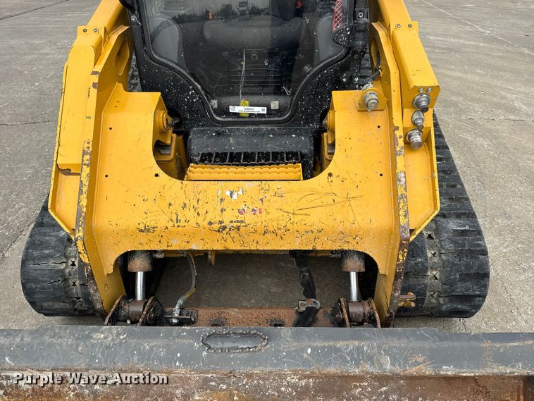 image for item EN0550 2021 Caterpillar 299D3 tracked skid steer loader