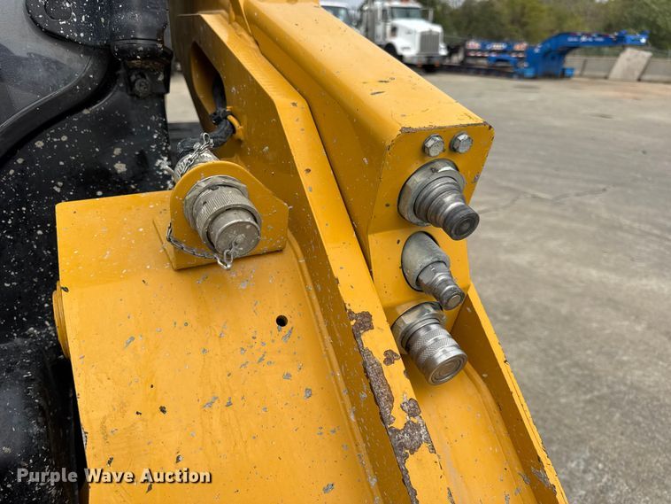 image for item EN0550 2021 Caterpillar 299D3 tracked skid steer loader