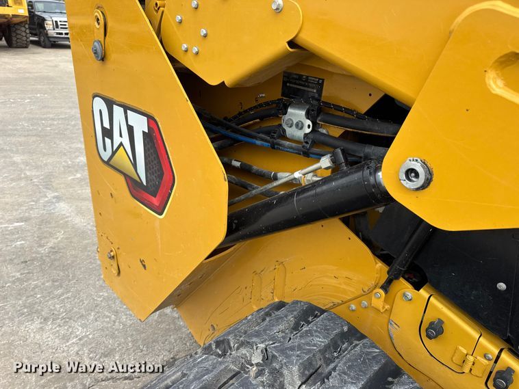 image for item EN0550 2021 Caterpillar 299D3 tracked skid steer loader