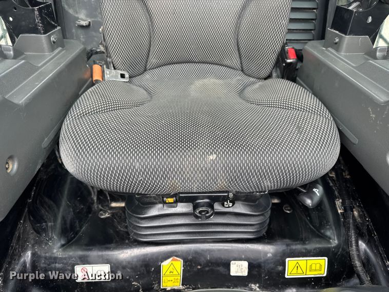 image for item EN0550 2021 Caterpillar 299D3 tracked skid steer loader