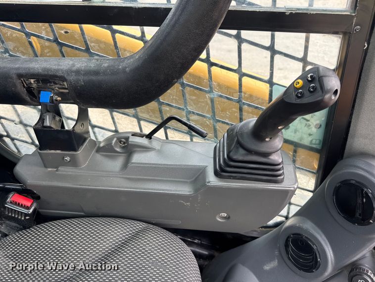 image for item EN0550 2021 Caterpillar 299D3 tracked skid steer loader