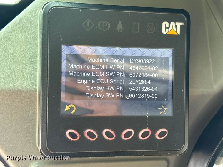 image for item EN0550 2021 Caterpillar 299D3 tracked skid steer loader