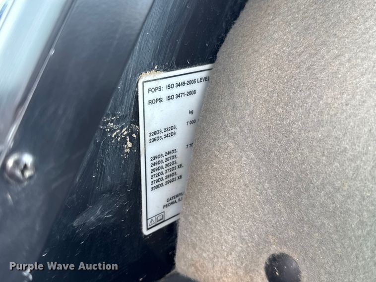 image for item EN0550 2021 Caterpillar 299D3 tracked skid steer loader