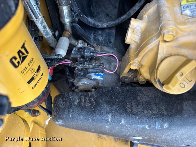 image for item EN0550 2021 Caterpillar 299D3 tracked skid steer loader