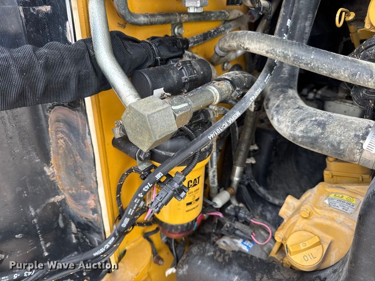 image for item EN0550 2021 Caterpillar 299D3 tracked skid steer loader