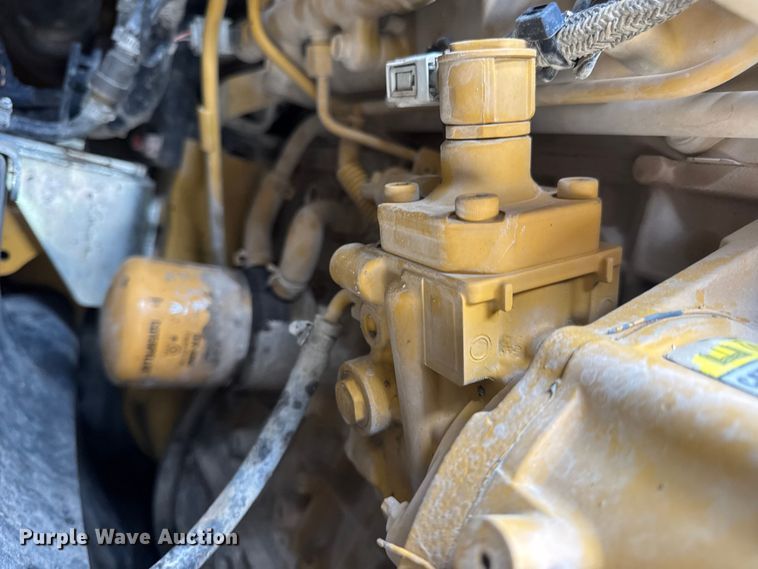 image for item EN0550 2021 Caterpillar 299D3 tracked skid steer loader