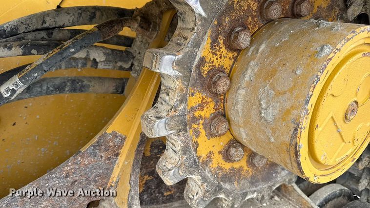 image for item EN0550 2021 Caterpillar 299D3 tracked skid steer loader