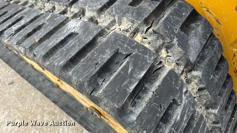 image for item EN0550 2021 Caterpillar 299D3 tracked skid steer loader