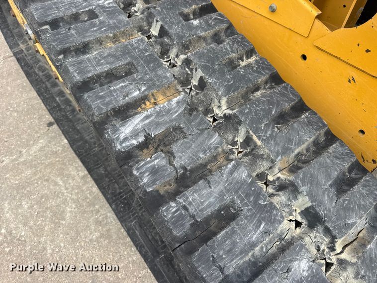 image for item EN0550 2021 Caterpillar 299D3 tracked skid steer loader