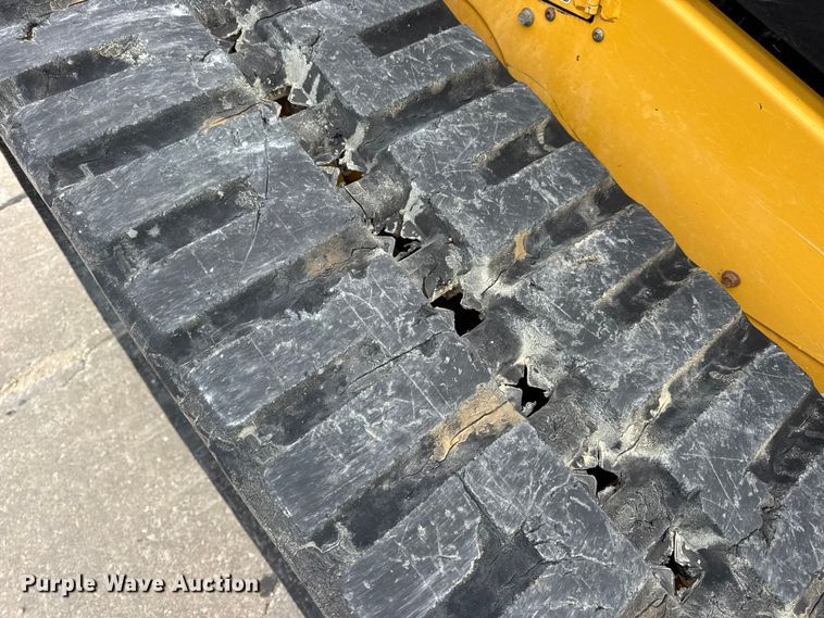 image for item EN0550 2021 Caterpillar 299D3 tracked skid steer loader