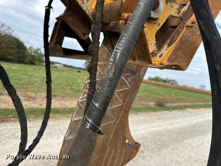 image for item EN0551 2000 Vermeer V8550A vibratory cable plow