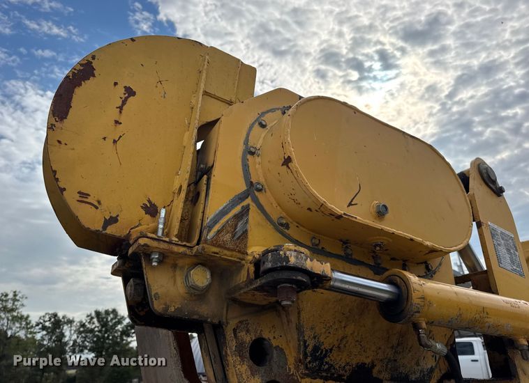 image for item EN0551 2000 Vermeer V8550A vibratory cable plow