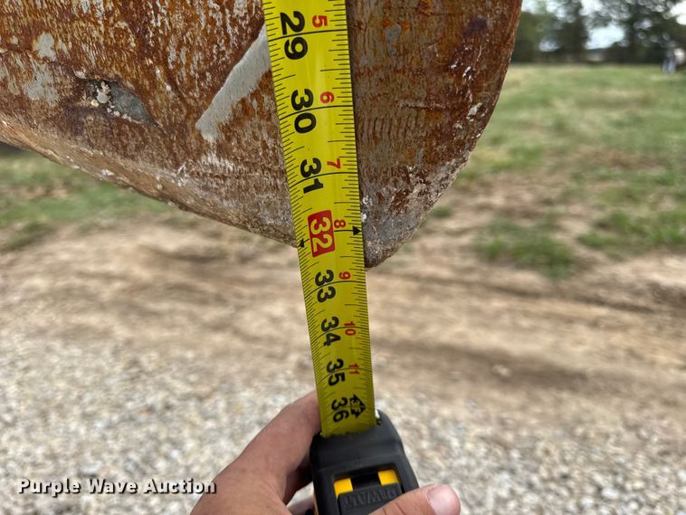 image for item EN0551 2000 Vermeer V8550A vibratory cable plow