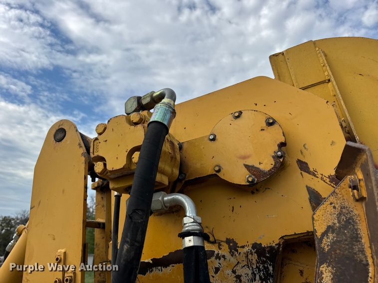 image for item EN0551 2000 Vermeer V8550A vibratory cable plow