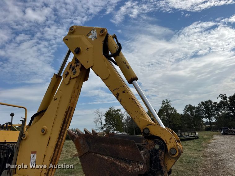 image for item EN0551 2000 Vermeer V8550A vibratory cable plow