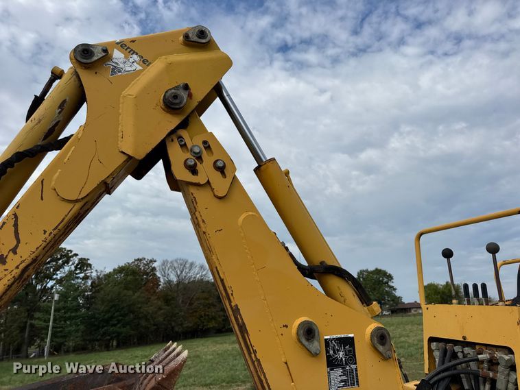 image for item EN0551 2000 Vermeer V8550A vibratory cable plow