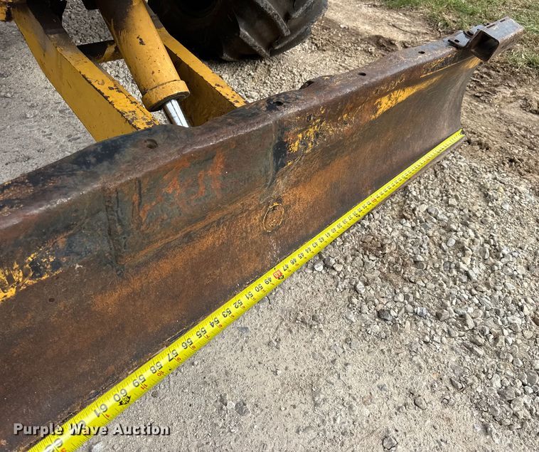 image for item EN0551 2000 Vermeer V8550A vibratory cable plow