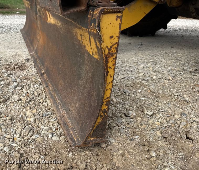 image for item EN0551 2000 Vermeer V8550A vibratory cable plow