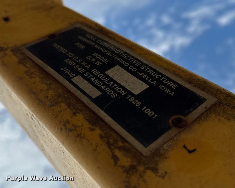 image for item EN0551 2000 Vermeer V8550A vibratory cable plow