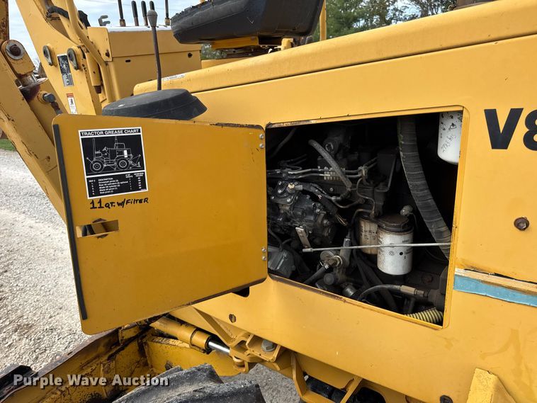 image for item EN0551 2000 Vermeer V8550A vibratory cable plow