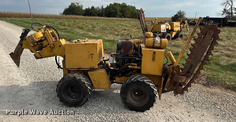 image for item EN0552 1988 Vermeer LM35 trencher