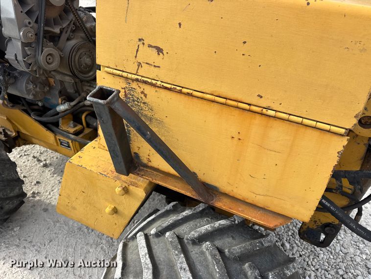 image for item EN0552 1988 Vermeer LM35 trencher