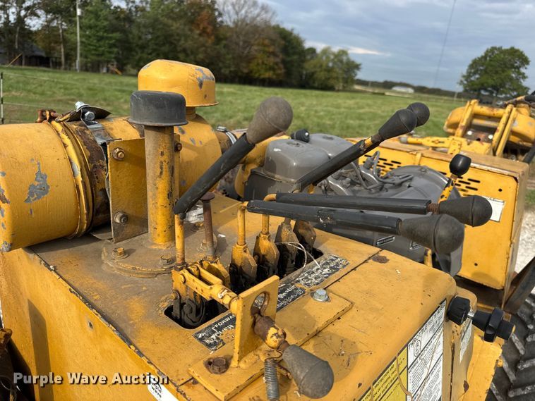 image for item EN0552 1988 Vermeer LM35 trencher