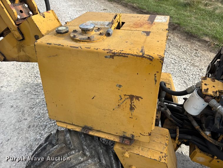 image for item EN0552 1988 Vermeer LM35 trencher