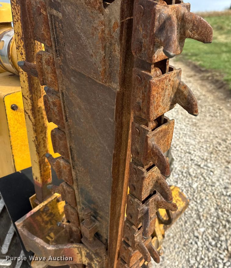 image for item EN0552 1988 Vermeer LM35 trencher