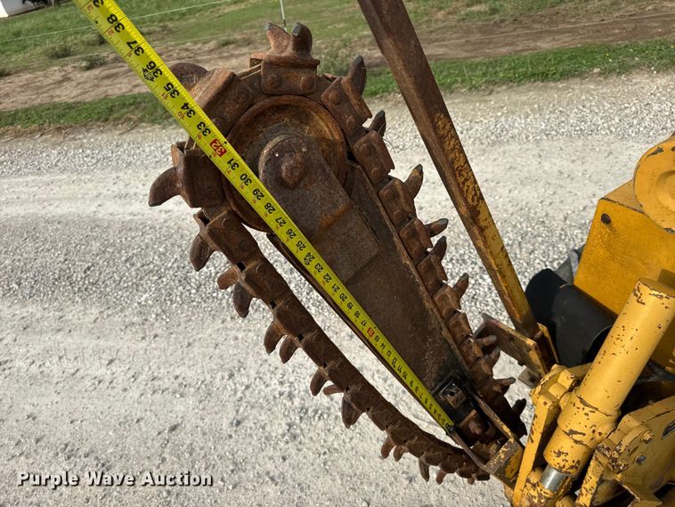 image for item EN0552 1988 Vermeer LM35 trencher