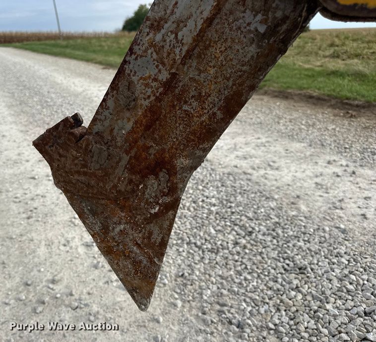 image for item EN0552 1988 Vermeer LM35 trencher