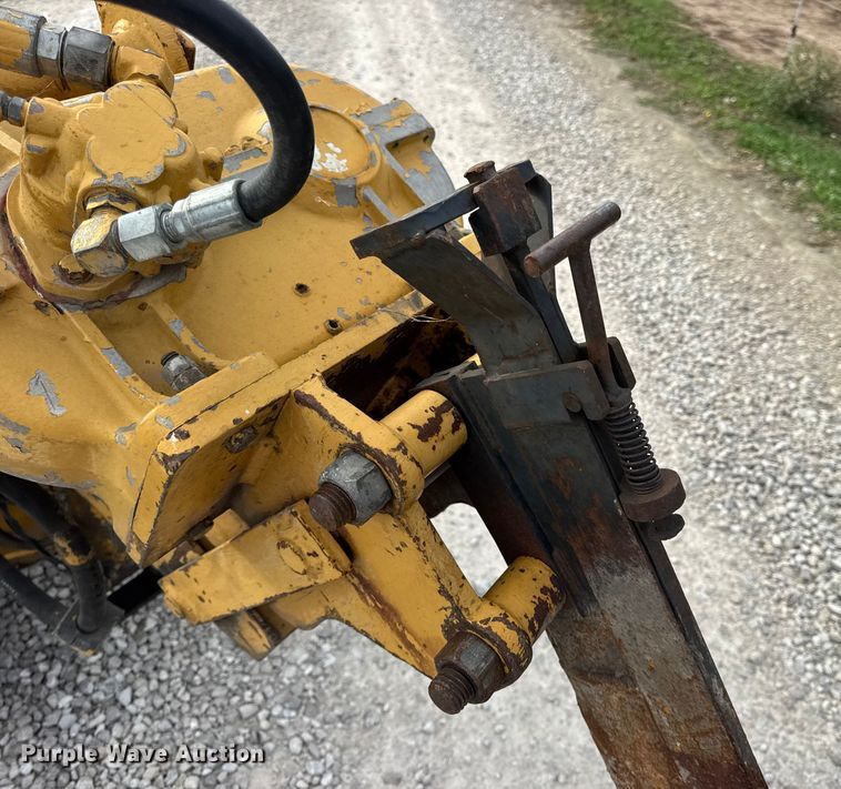 image for item EN0552 1988 Vermeer LM35 trencher