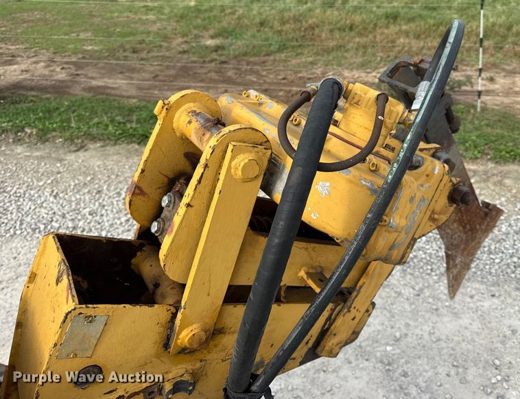 image for item EN0552 1988 Vermeer LM35 trencher