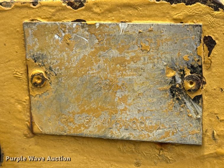 image for item EN0552 1988 Vermeer LM35 trencher