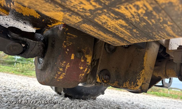 image for item EN0552 1988 Vermeer LM35 trencher