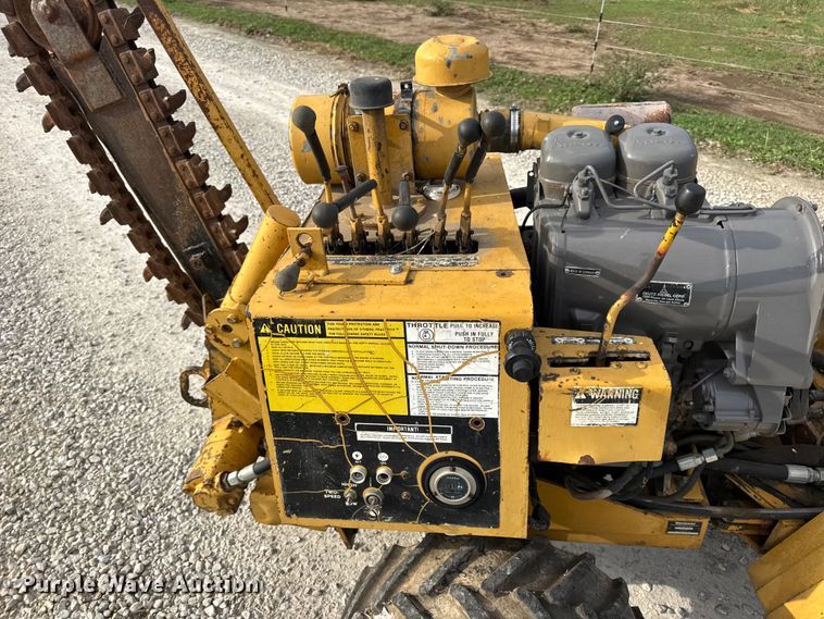 image for item EN0552 1988 Vermeer LM35 trencher