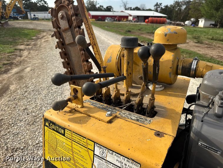 image for item EN0552 1988 Vermeer LM35 trencher