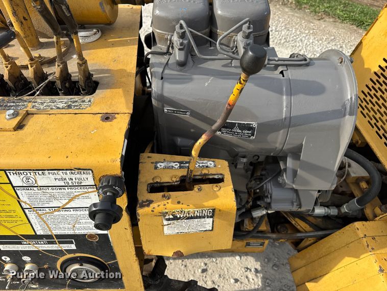 image for item EN0552 1988 Vermeer LM35 trencher