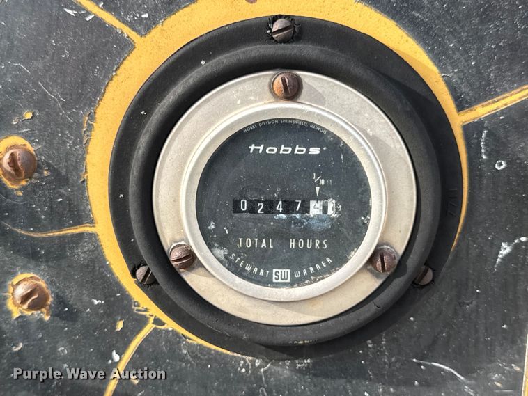 image for item EN0552 1988 Vermeer LM35 trencher