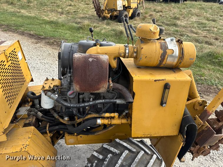 image for item EN0552 1988 Vermeer LM35 trencher