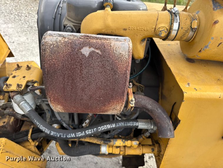 image for item EN0552 1988 Vermeer LM35 trencher