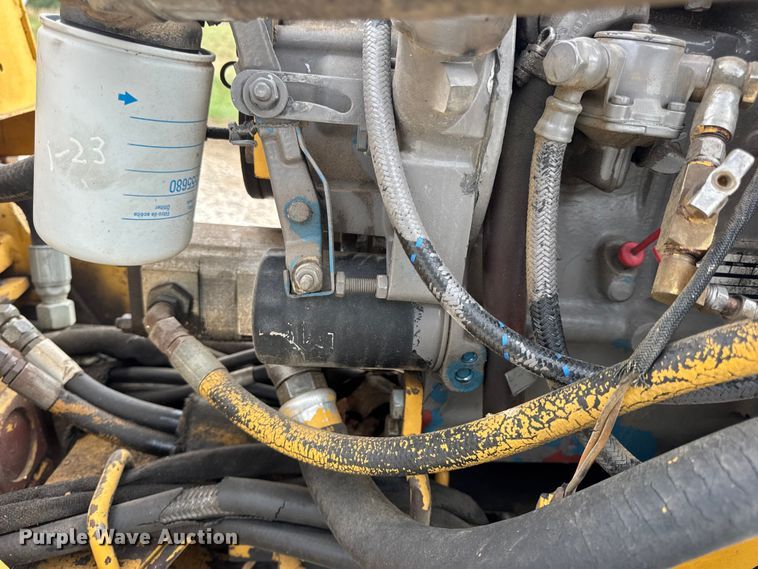 image for item EN0552 1988 Vermeer LM35 trencher